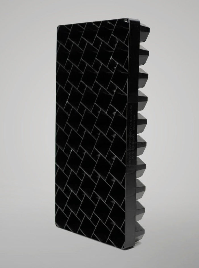 Winstrip air-pruning seedling tray used for farm propagation
